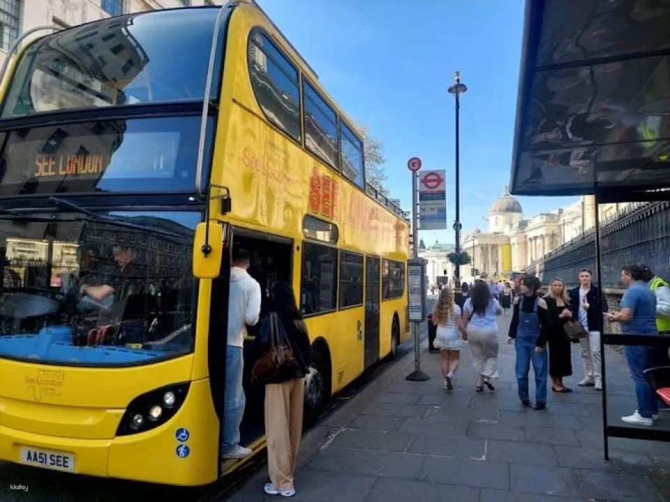 Panoramic London 2-hour open-top bus tour with live guide