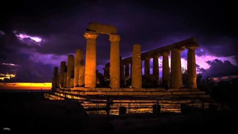 Evening tour of the Valley of the Temples with ticket