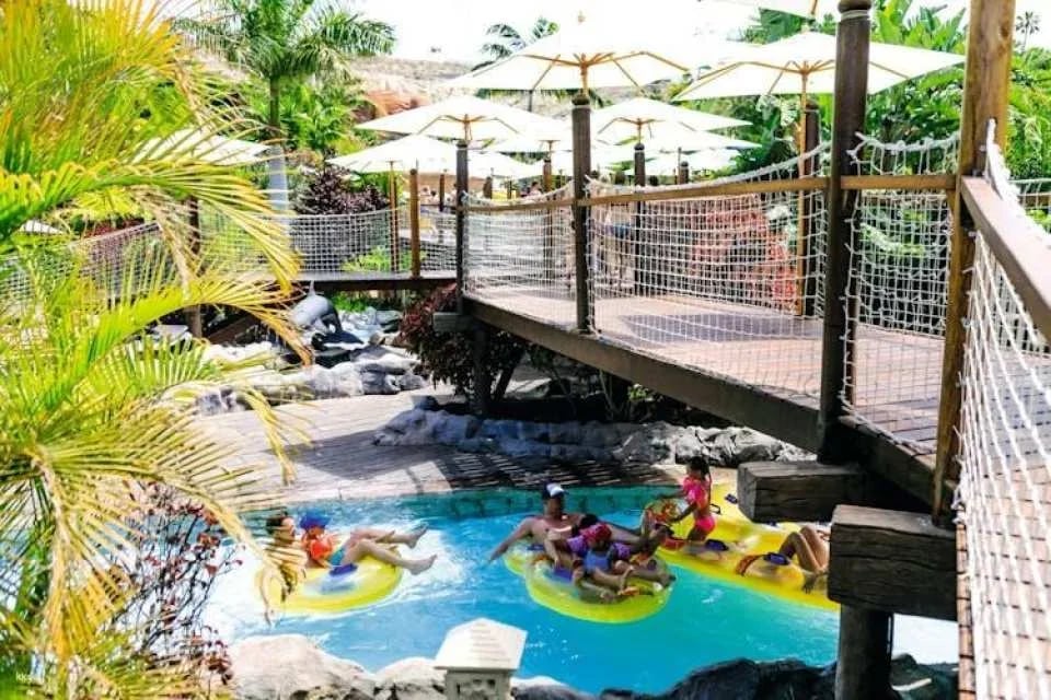 VIP Cabaña Experience with House or Villa at Siam Park