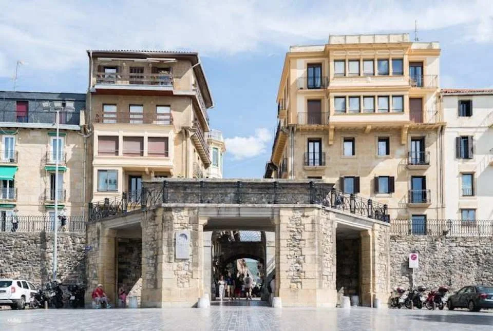 San Sebastián 90-minute walking guided tour