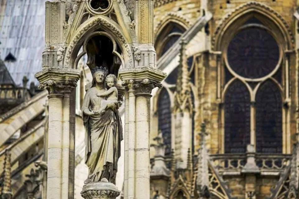 Notre-Dame Cathedral with a self-guided audio app