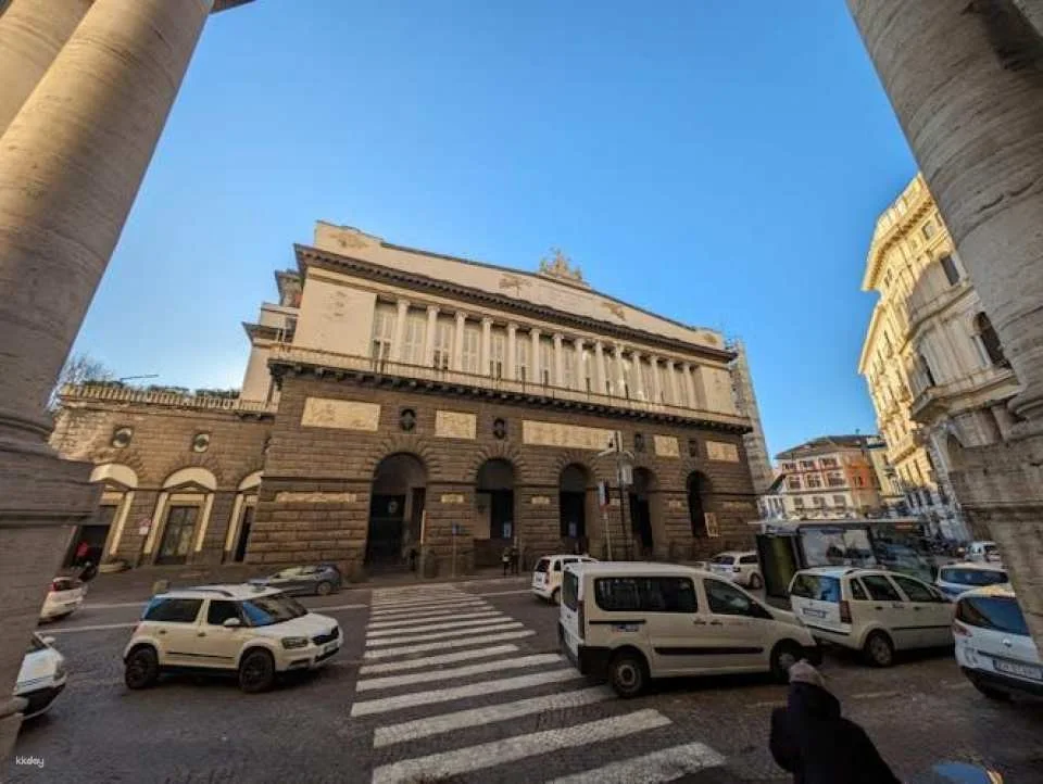 Royal Palace of Naples and monumental area small group tour