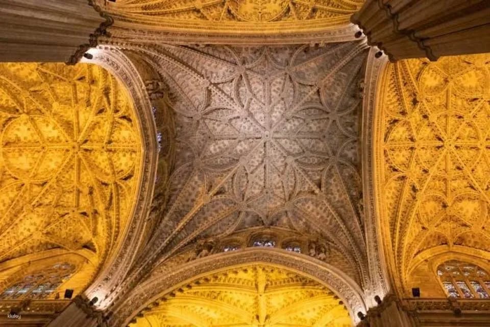 Monumental Seville official guided tour