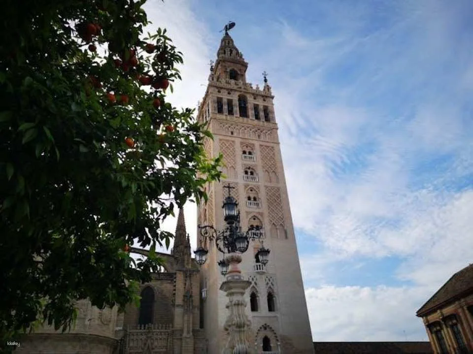 Monumental Seville official guided tour
