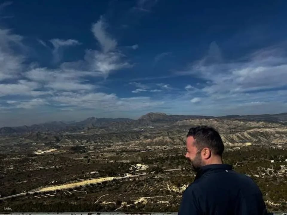 Canelobre Caves and Busot Ethnic Music Museum guided tour from Alicante