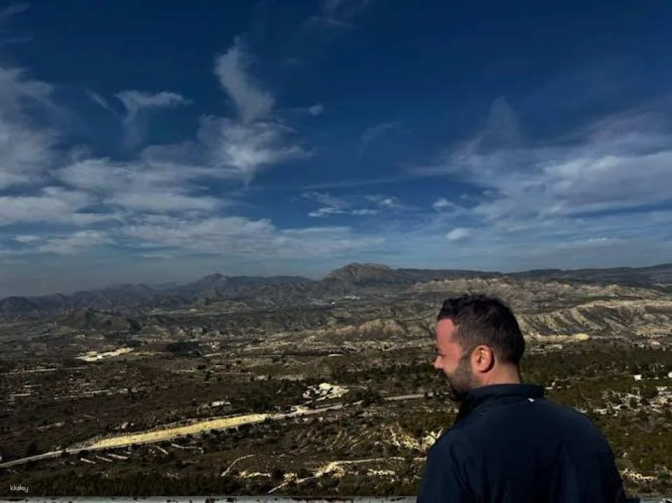 Canelobre Caves and Busot Ethnic Music Museum guided tour from Alicante
