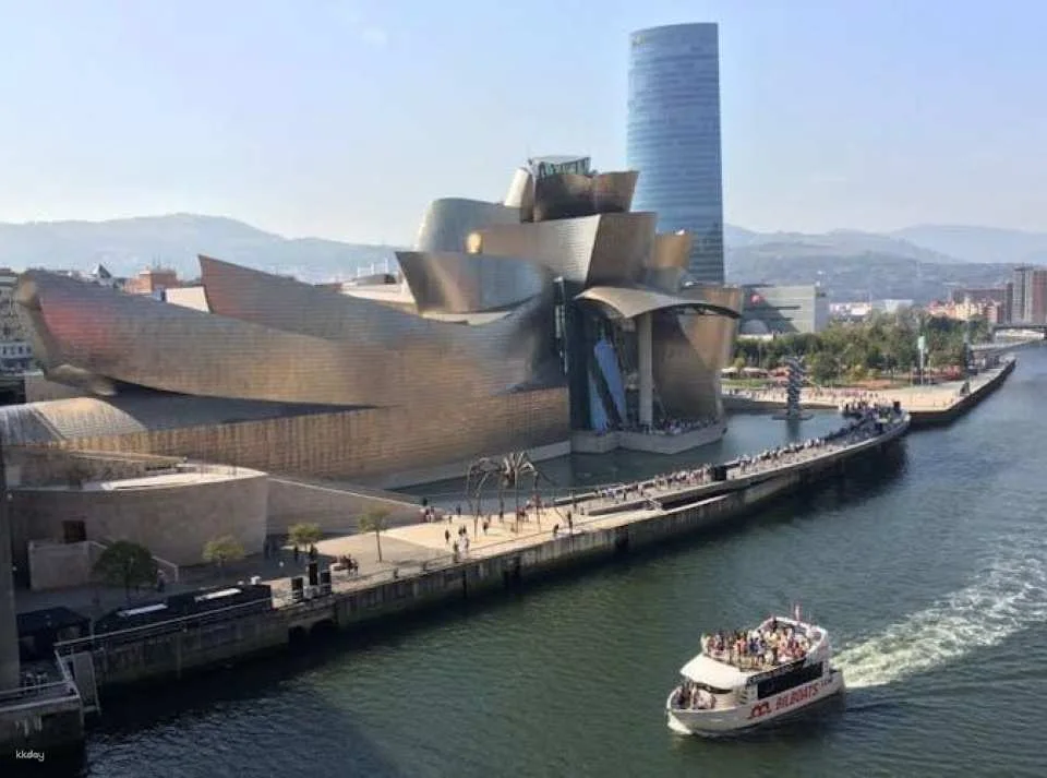 Guided tour of Dragonstone and Bilbao from San Sebastian