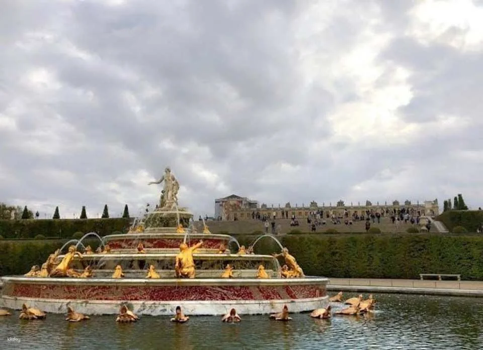 Versailles Palace audio guided tour with private transfers