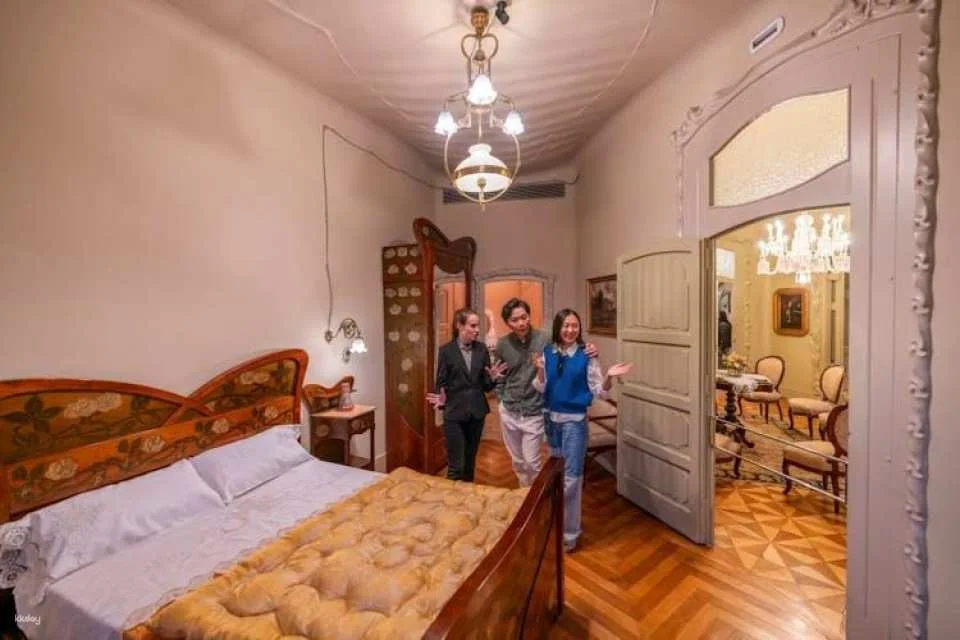 La Pedrera premium behind-the-scenes tour with skip-the-line ticket