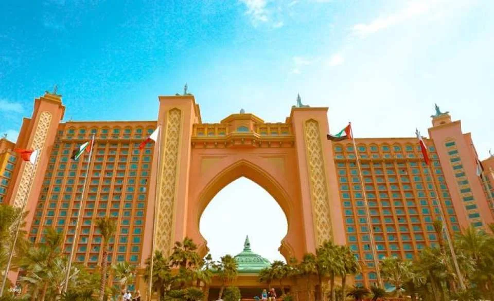Dubai Half-Day City Tour and Blue Mosque Visit
