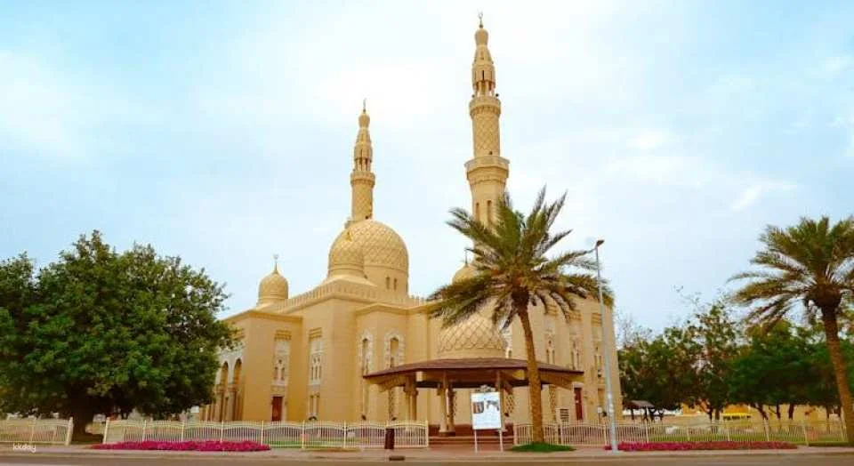 Dubai Half-Day City Tour and Blue Mosque Visit