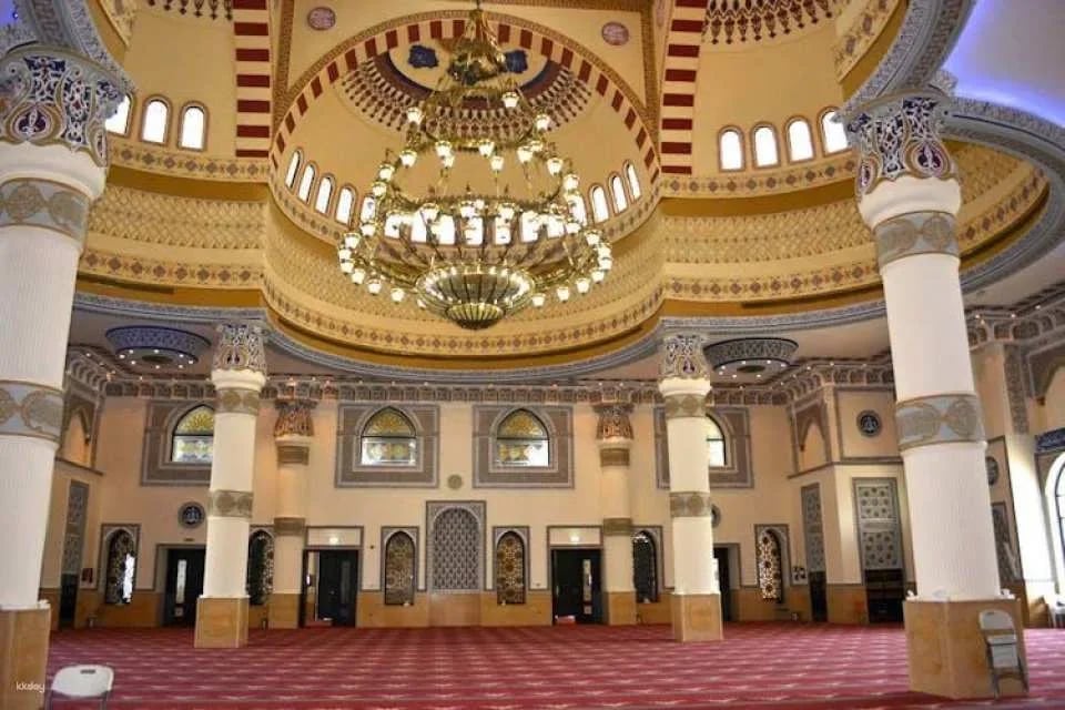 Dubai Half-Day City Tour and Blue Mosque Visit