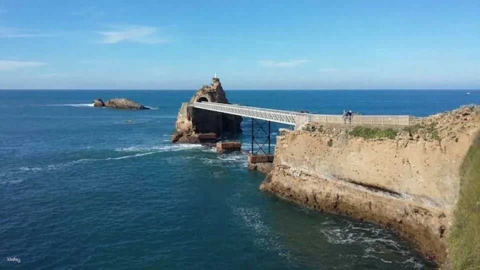 Biarritz and Bayonne guided tour from San Sebastián