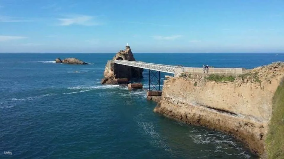 Biarritz and Bayonne guided tour from San Sebastián