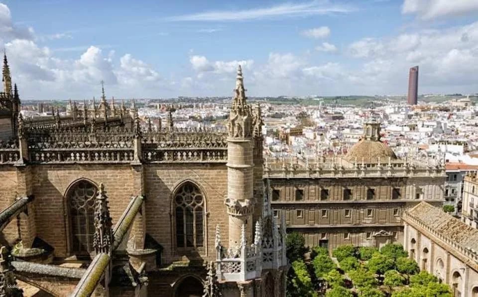 Seville Private Tour: Cathedral, Giralda and Alcazar Tickets