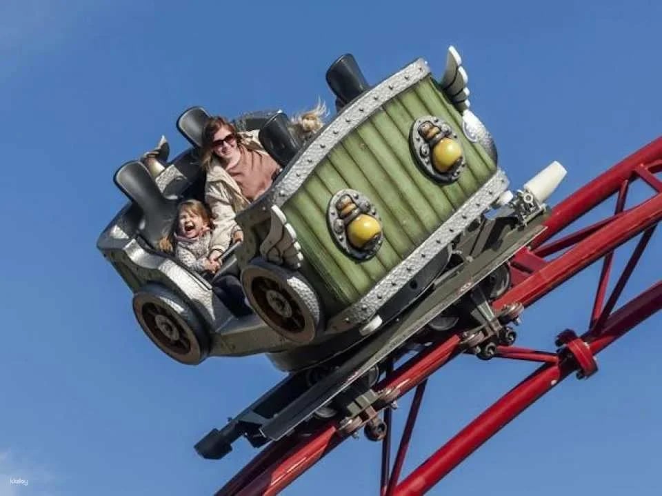 Parc Astérix ticket with round-trip transport from Paris