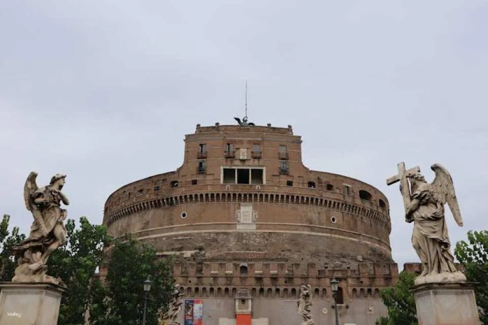 Passetto di Borgo and Castel Sant'Angelo access with audio guide