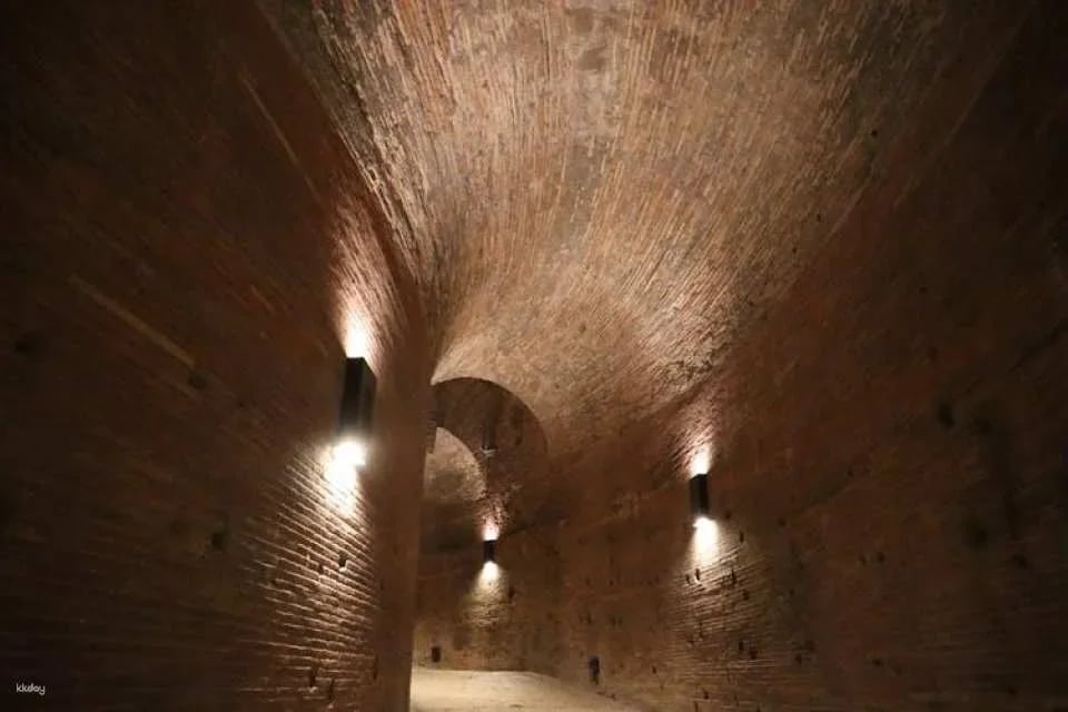 Passetto di Borgo and Castel Sant'Angelo access with audio guide