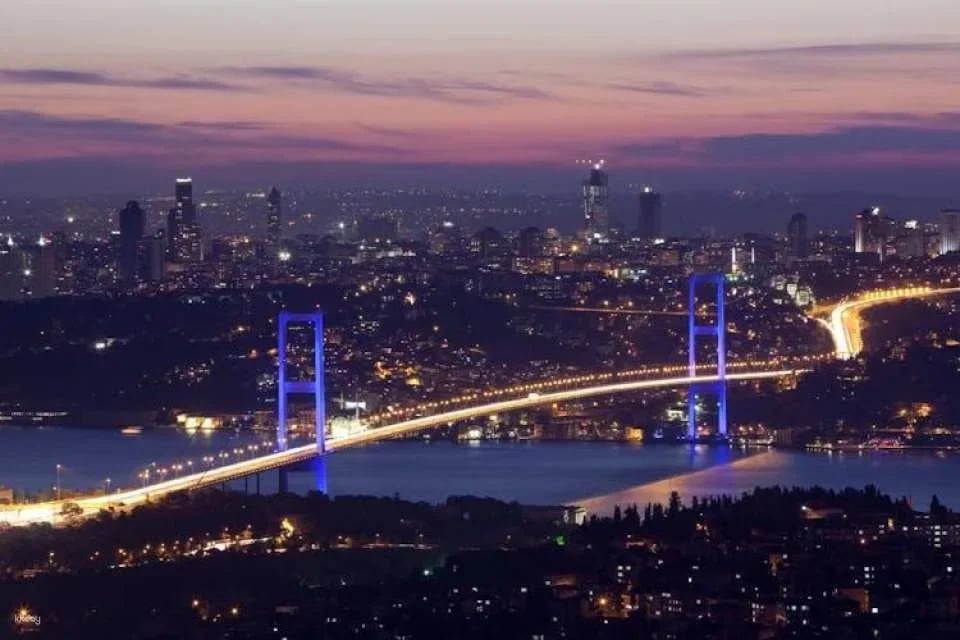 Dinner cruise with Turkish Night Show