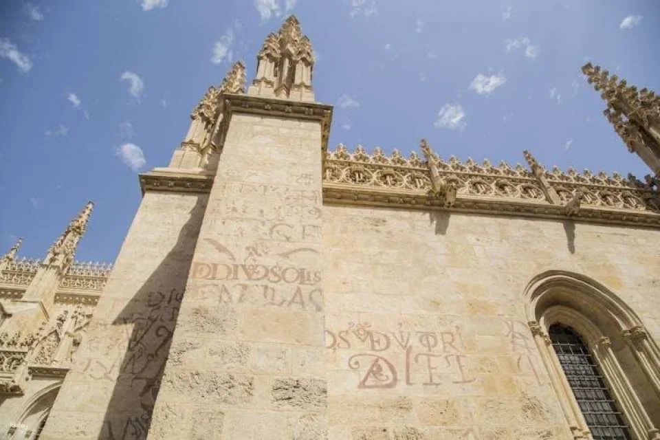 Guided tour of the Cathedral, the Royal Chapel and the historic center of Granada