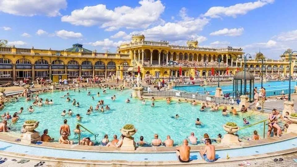 Budapest Pass to Parliament, cruise and St Stephen's Basilica