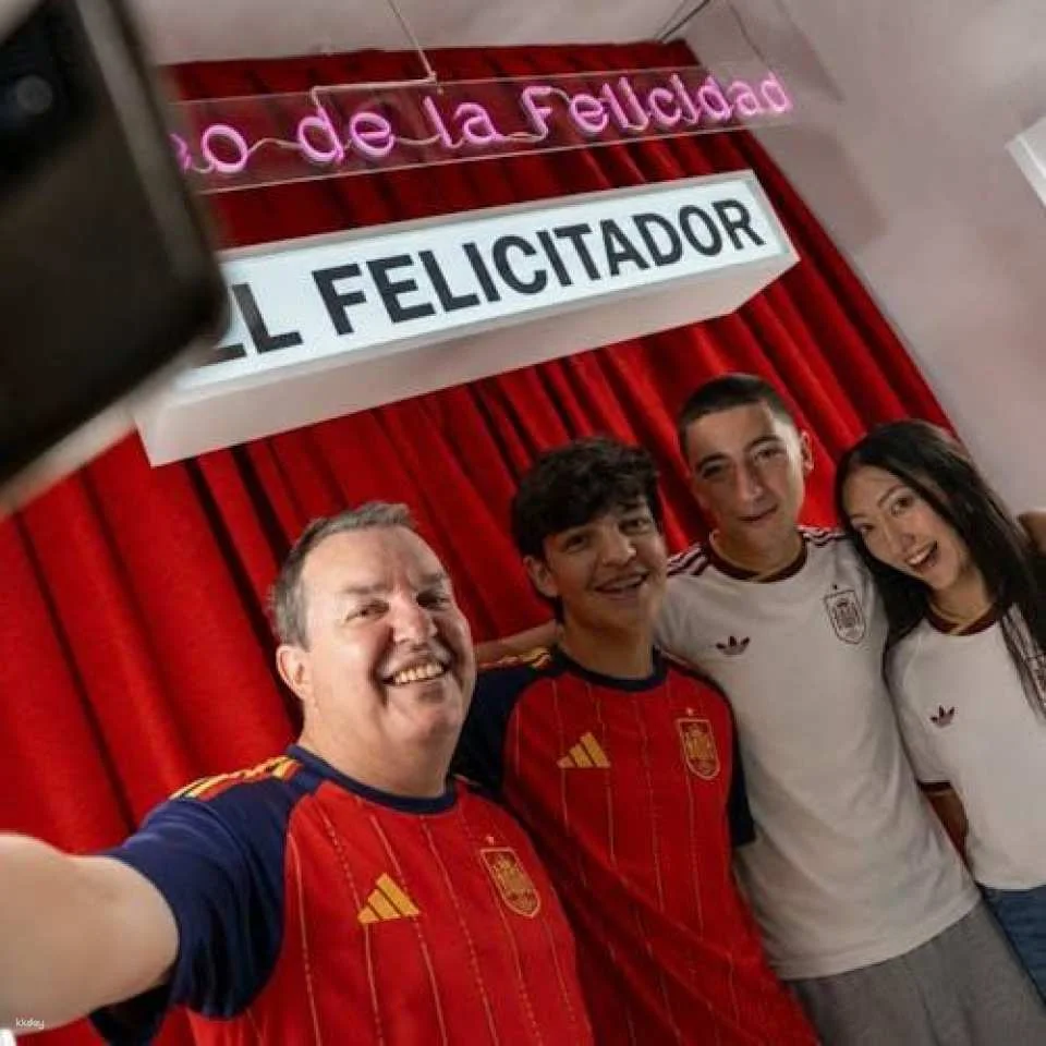 Museum of Happiness in Madrid entrance ticket
