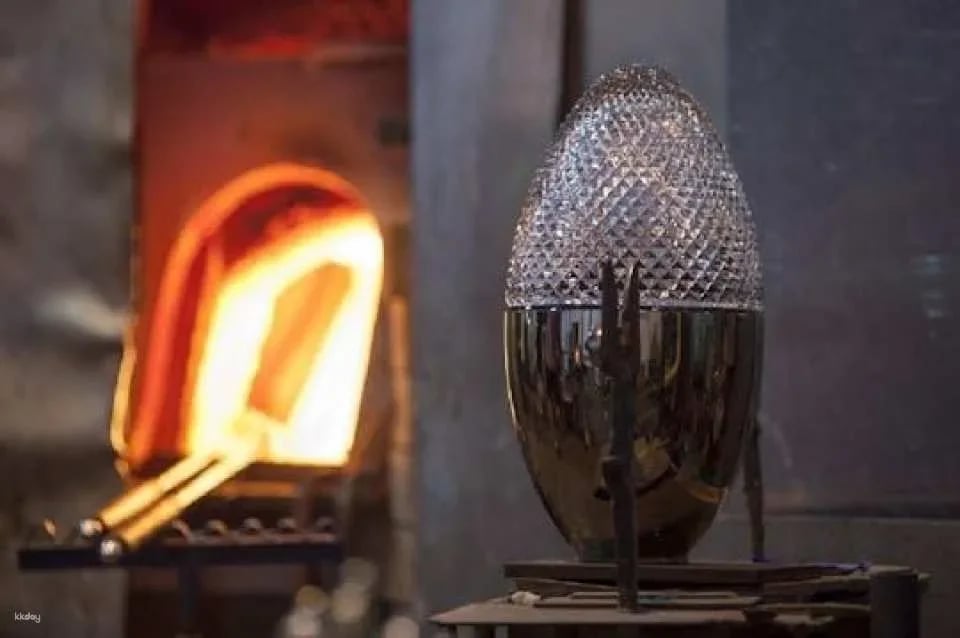 Excursion to Rückl Crystal Glass Factory Nizbor from Prague