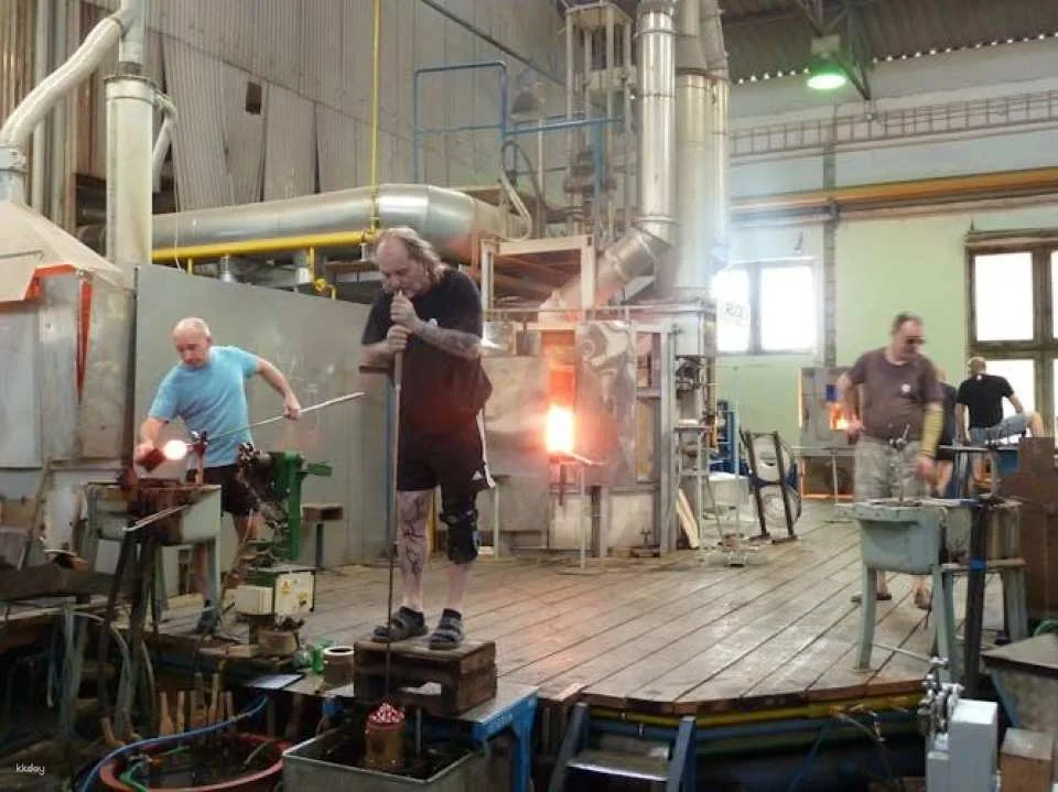 Excursion to Rückl Crystal Glass Factory Nizbor from Prague