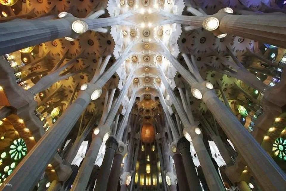 Sagrada Familia tickets with an audio tour