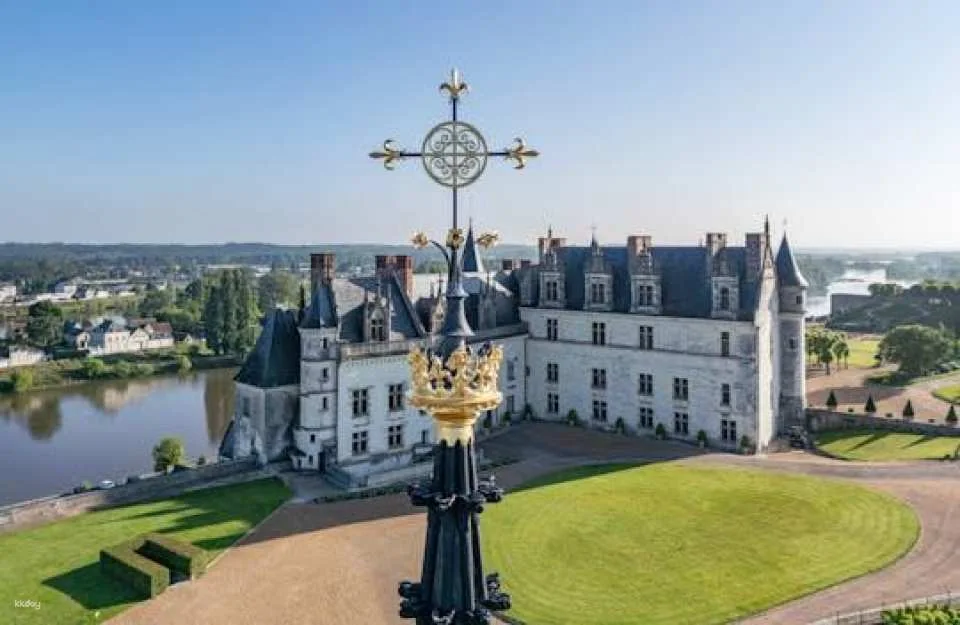 Skip-the-line tickets to the Château Royal d'Amboise (610956)