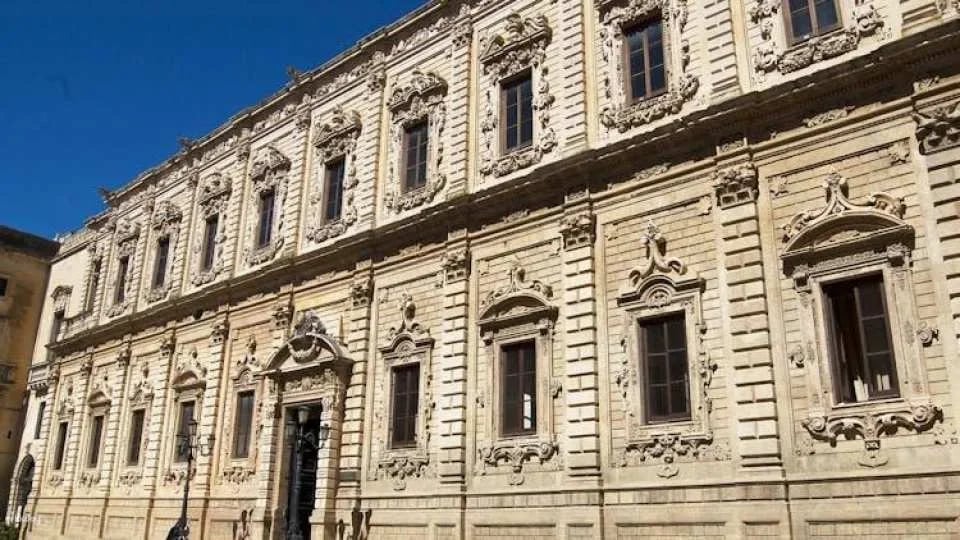 Lecce audio guide with TravelMate app