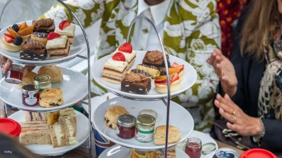 London afternoon tea bus tour with PG tips and optional London Eye