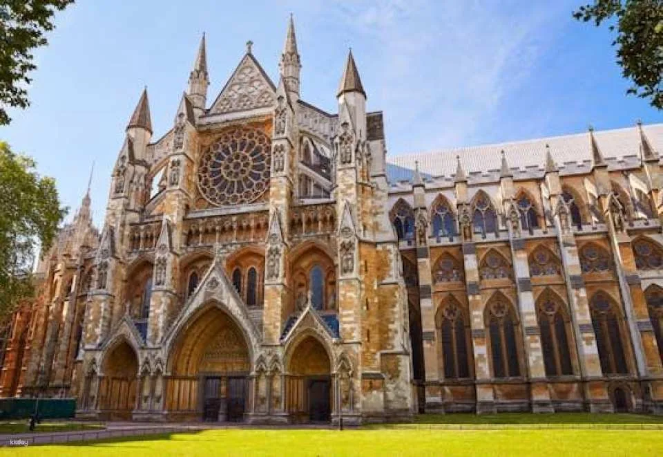 London's Westminster Abbey and the Houses of Parliament day tour