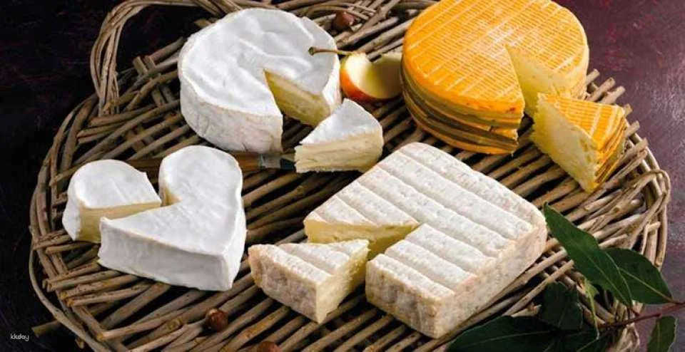 Honfleur market food tour with tastings