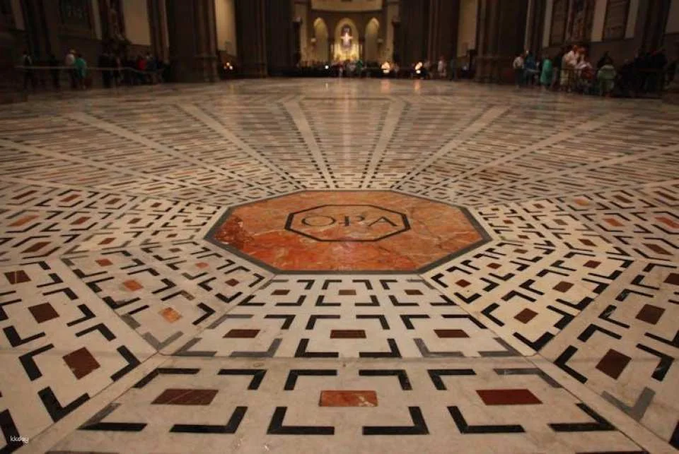 Florence Cathedral Guided Tour with Brunelleschi's Dome Access