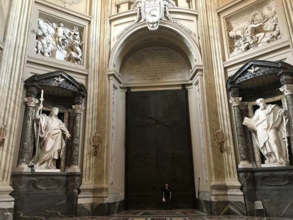 Arch Basilica of St. John Lateran and Holy Stairs Tour in Rome