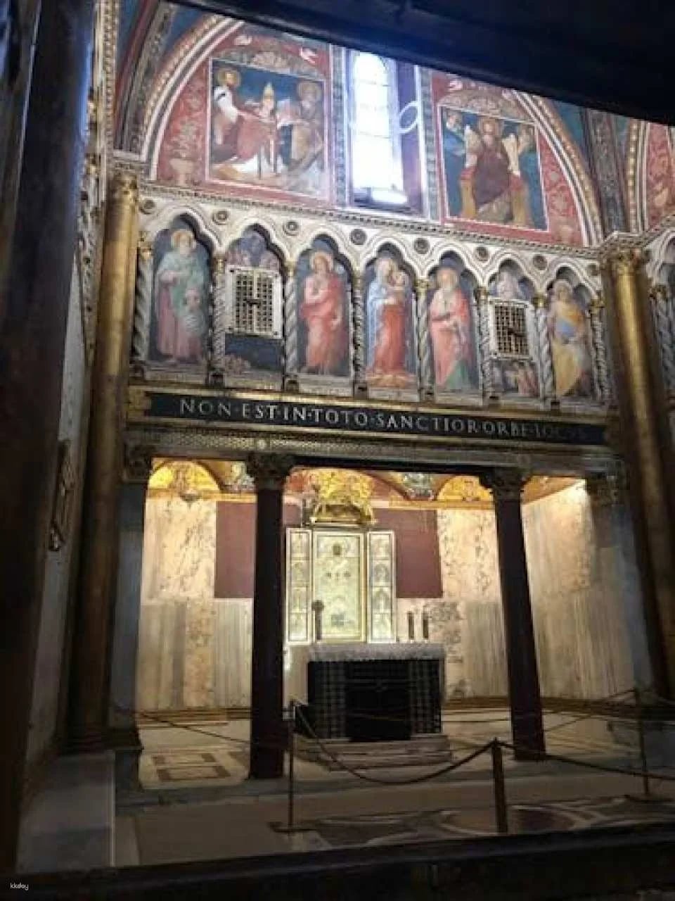 Arch Basilica of St. John Lateran and Holy Stairs Tour in Rome
