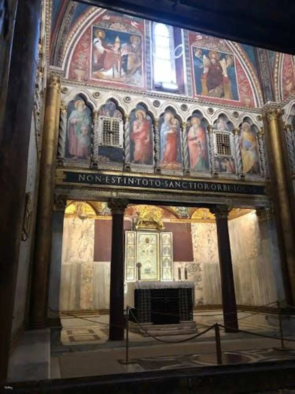 Arch Basilica of St. John Lateran and Holy Stairs Tour in Rome