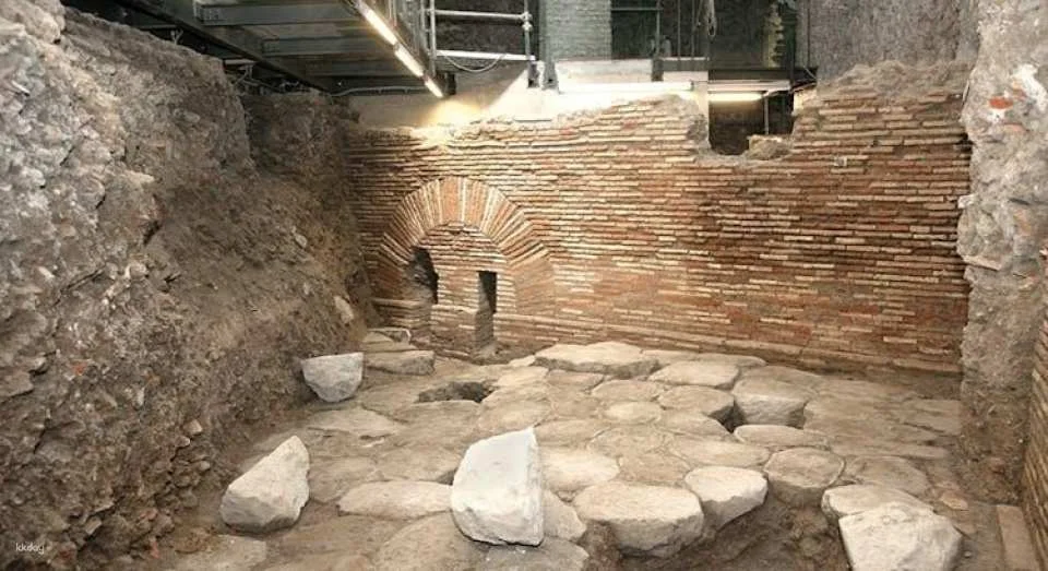Roman Domus of Palazzo Valentini Tickets with Multimedia Experience