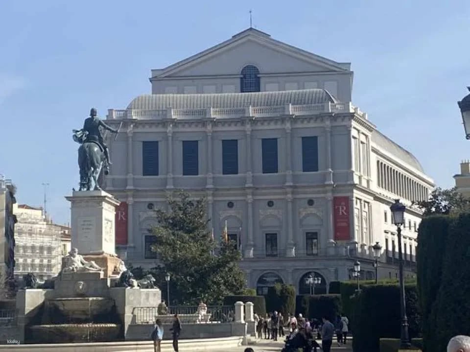 Historic Tour of the Habsburgs Dynasty with a Guide