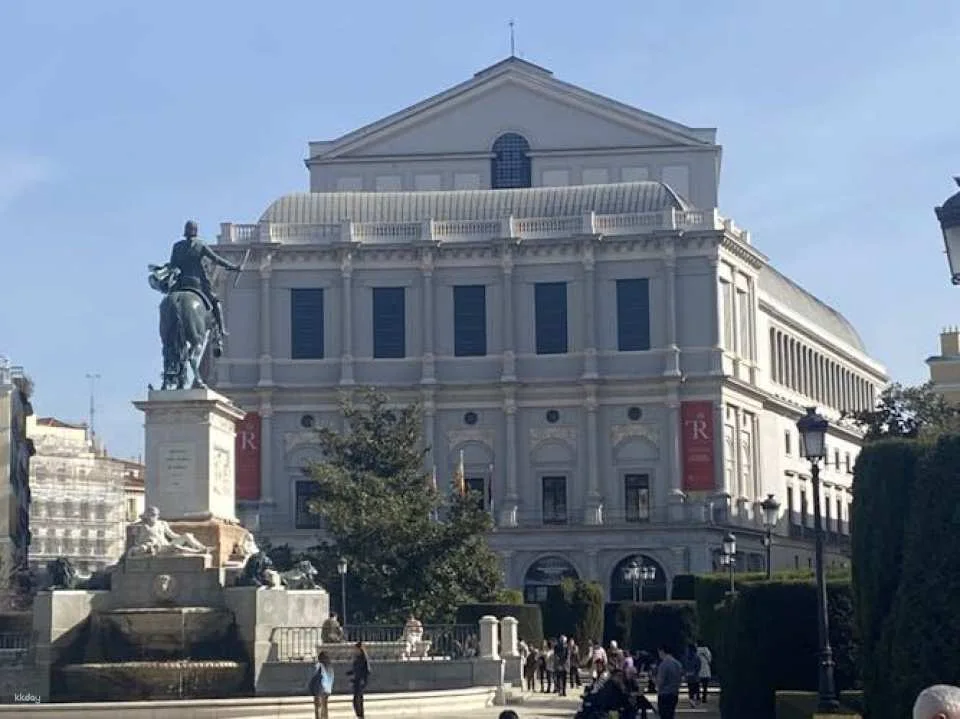 Historic Tour of the Habsburgs Dynasty with a Guide