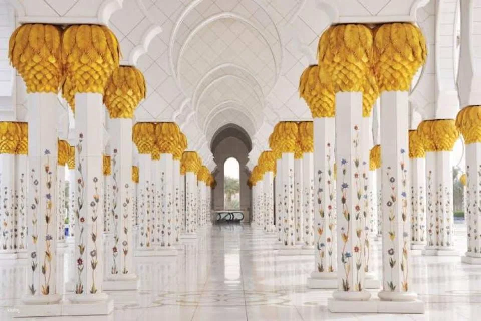 Abu Dhabi city tour and Louvre Museum ticket