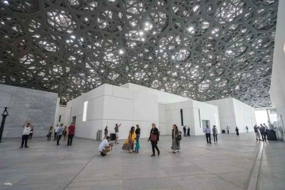 Abu Dhabi city tour and Louvre Museum ticket