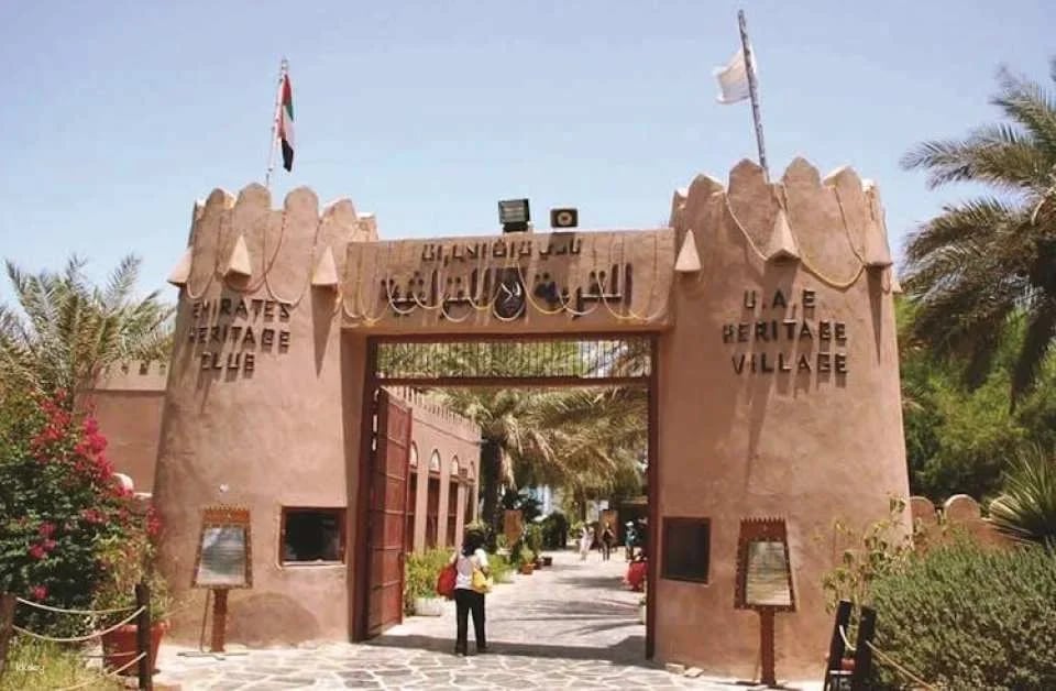 Abu Dhabi city tour and Louvre Museum ticket