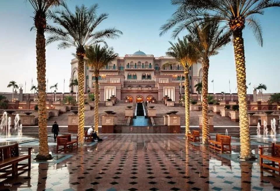 Abu Dhabi city tour and Louvre Museum ticket