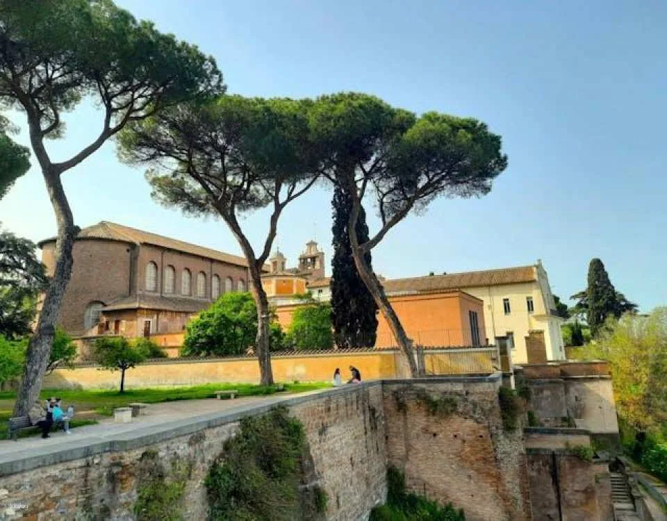 Aventine hill and Orange Garden guided walking tour