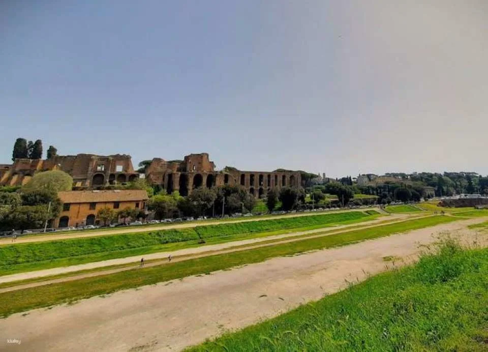 Aventine hill and Orange Garden guided walking tour