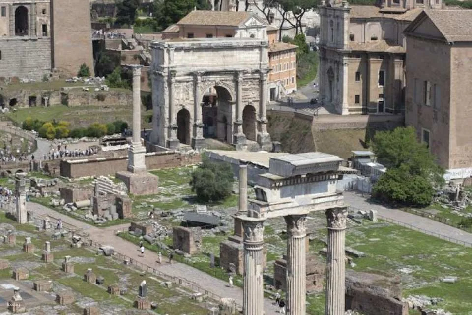 Guided tour of Colosseum, Roman Forum and Palatine Hill