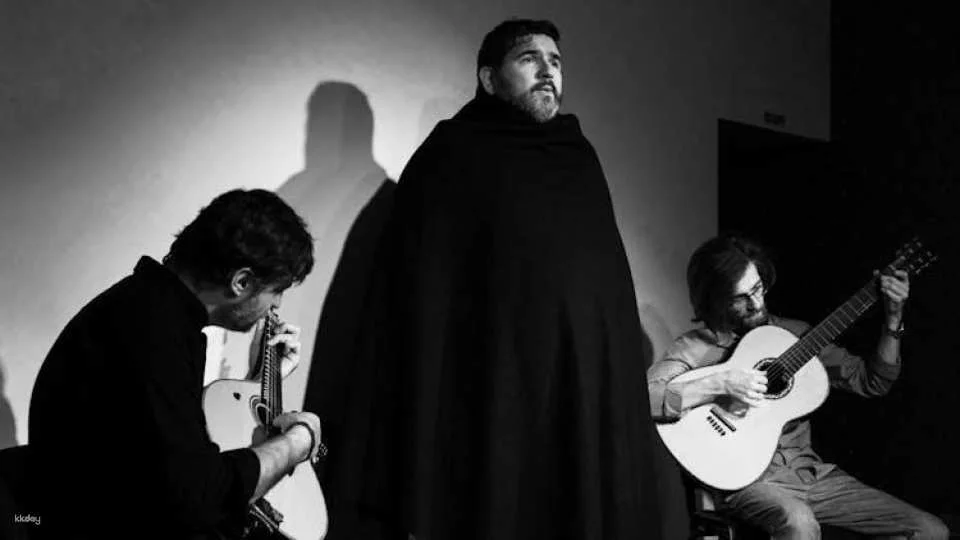 Live Fado performance with Port wine