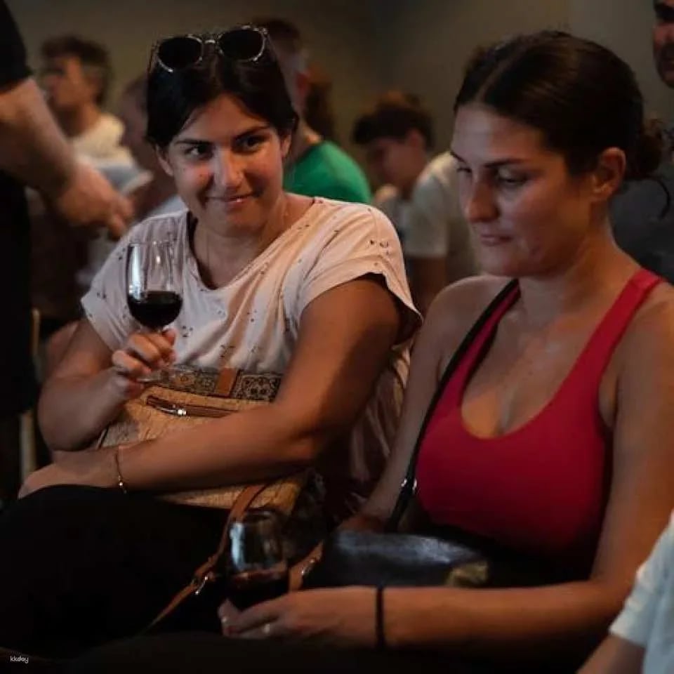 Live Fado performance with Port wine